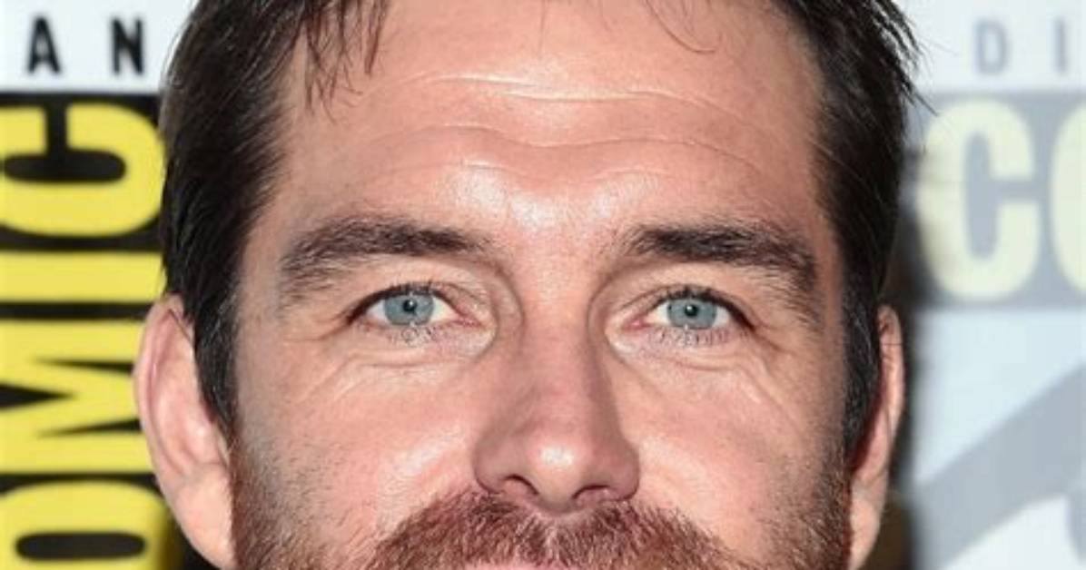 Antony Starr's Mesmerizing Blue Eyes: a Striking Feature